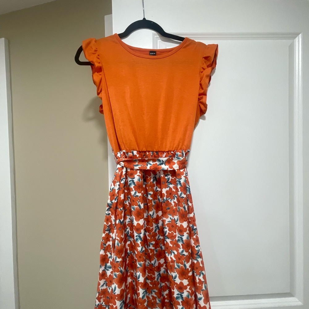 SHEIN Orange Floral Midi Dress with Ruffle Sleeves